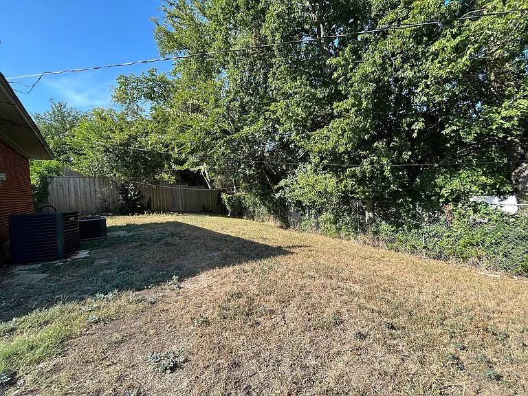8936 Angleton Pl — Photo 15