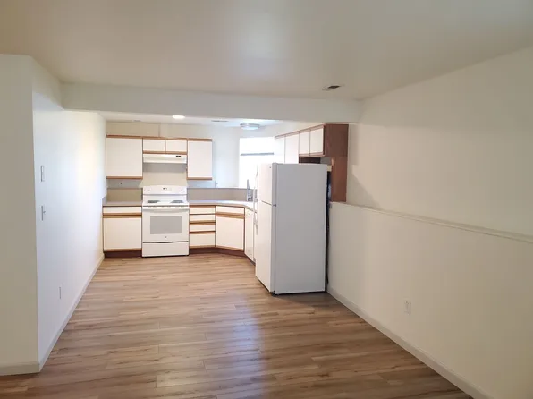 108 11th St APT B, Belgrade, MT 59714