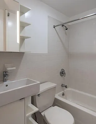 Rented by Nooklyn NYC LLC | media 63