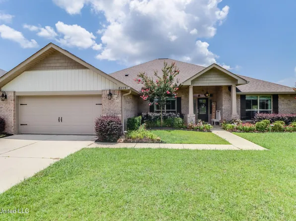 6225 Emerald Lake Dr, Biloxi, MS 39532