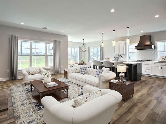 2nd image of 416 Pinnacle Ridge Dr