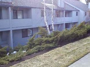 1050 NE Butler Market Rd APT 35, Bend, OR 97701