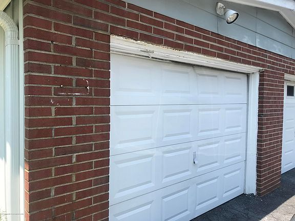 2nd image of 55B Buckingham Dr #1002