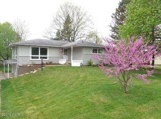 16734 Rynearson Rd, Buchanan, MI 49107