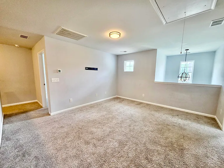 110 Nolin Rd — Photo 16