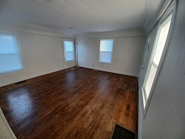 3 Old Glen Charlie Rd #B — Photo 7