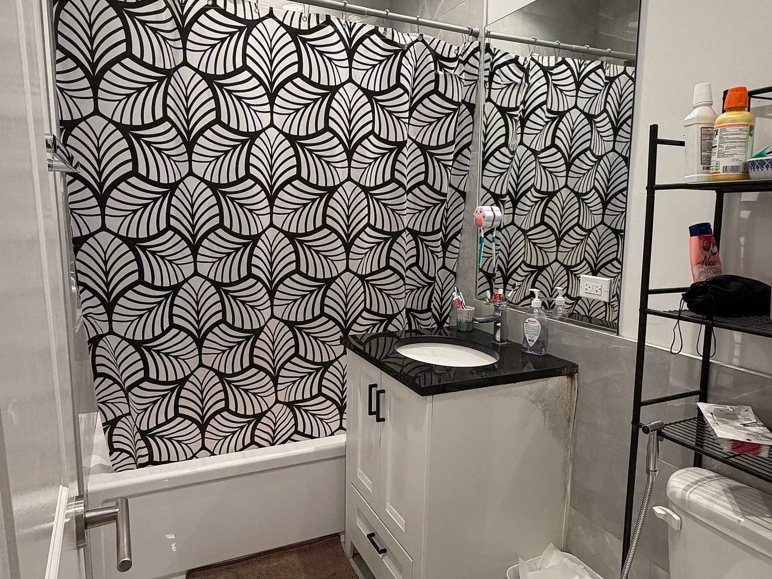 2 bed, 970 sqft, $1,000 — Photo 1
