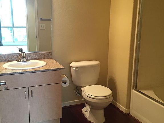 4th image of 1501 Front St Unit 306