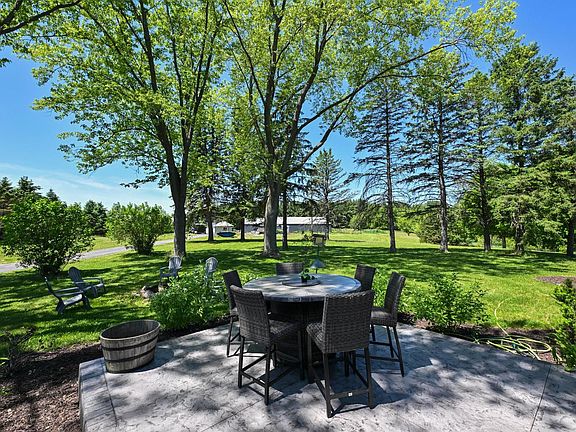 3rd image of 485 Killarney ROAD