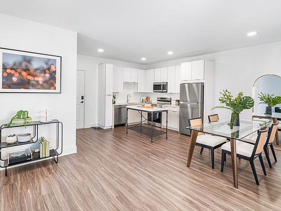 Enjoy spacious open floor plans and impressive 9-foot ceilings in your new home. Discover the difference today!