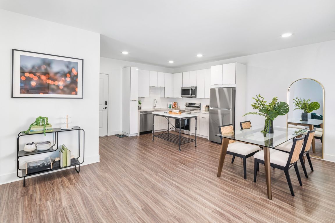 Enjoy spacious open floor plans and impressive 9-foot ceilings in your new home. Discover the difference today!