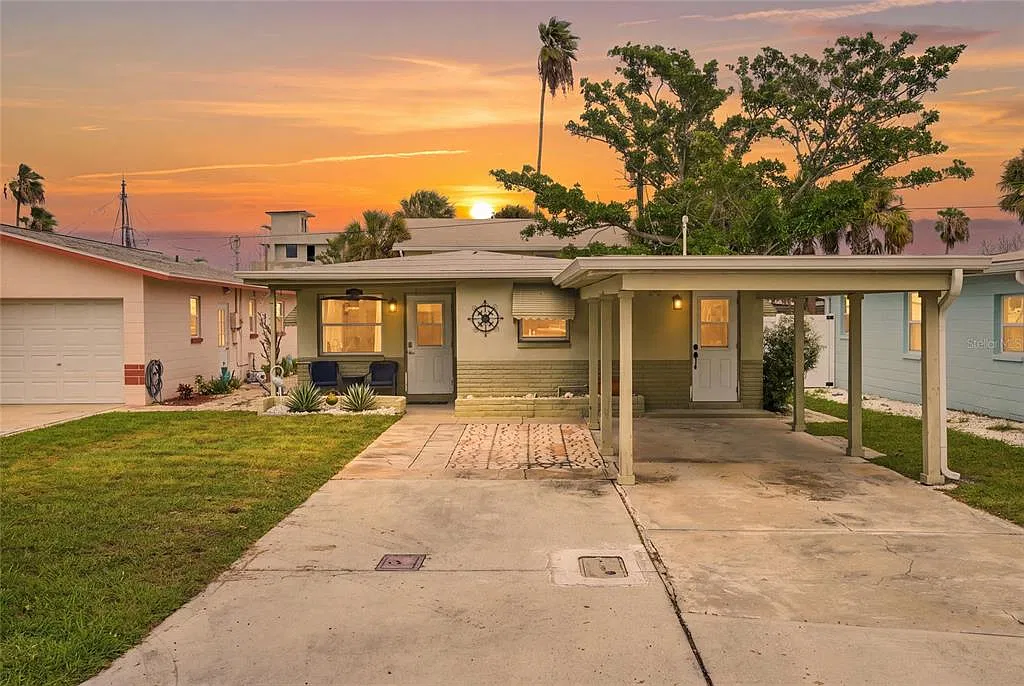 2 bed, 1.0 bath, 705 sqft, $3,800 — Photo 1