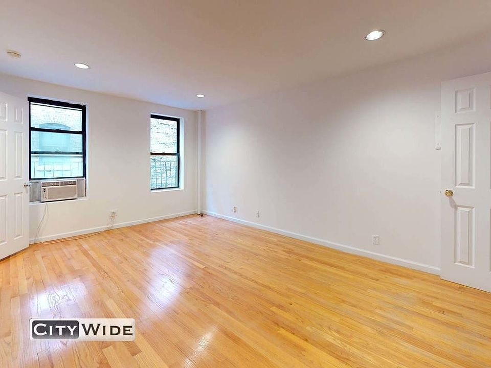 1st image of 30 Charlton St APT 4K