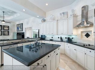 11898 W Ridgeview Dr, Davie, FL 33330