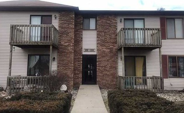 1st image of 221 Clarinet Blvd E #221