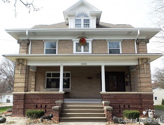 1st image of 1092 N Prairie St
