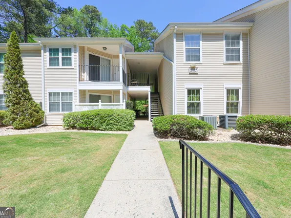 823 Ridgefield Dr, Peachtree City, GA 30269