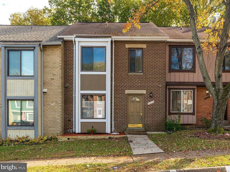 1st image of 2827 Cambridge Dr