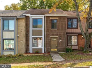 2827 Cambridge Dr, Woodbridge, VA 22192