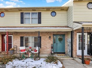 32 N Canal St, Leesport, PA 19533