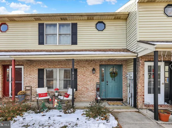 32 N Canal St, Leesport, PA 19533