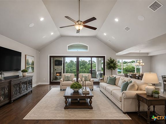 5th image of 1344 Bordeaux Ln