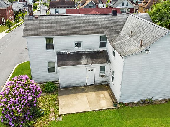 3rd image of 225 E Alton St