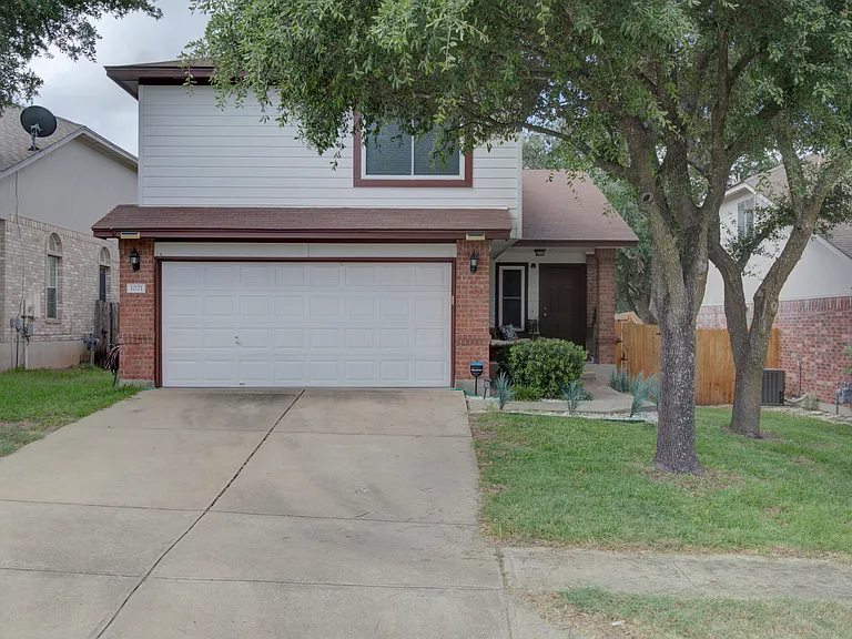 1021 Sweet Melissa Dr — Photo 1