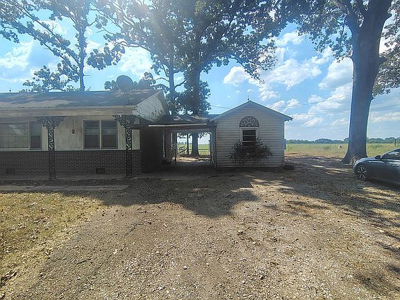 2nd image of 335 Oak St