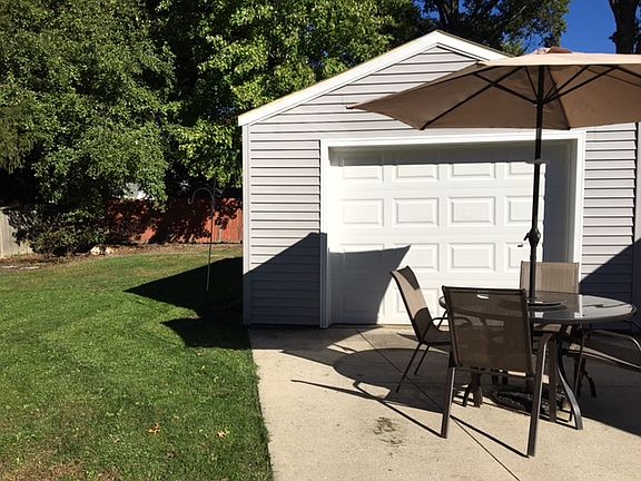 3rd image of 3115 7th St