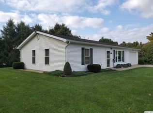 109 Sycamore St, Ursa, IL 62376