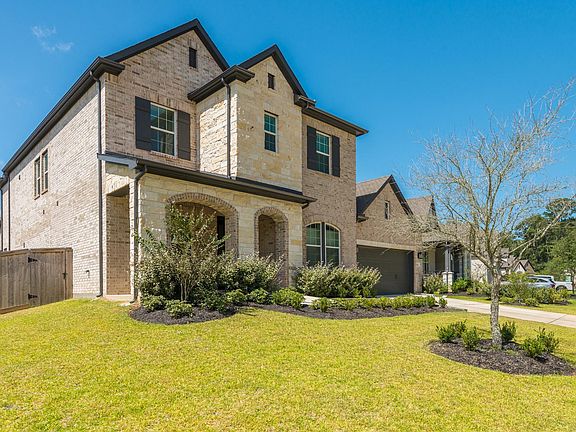 3rd image of 231 Painters Ridge Ct