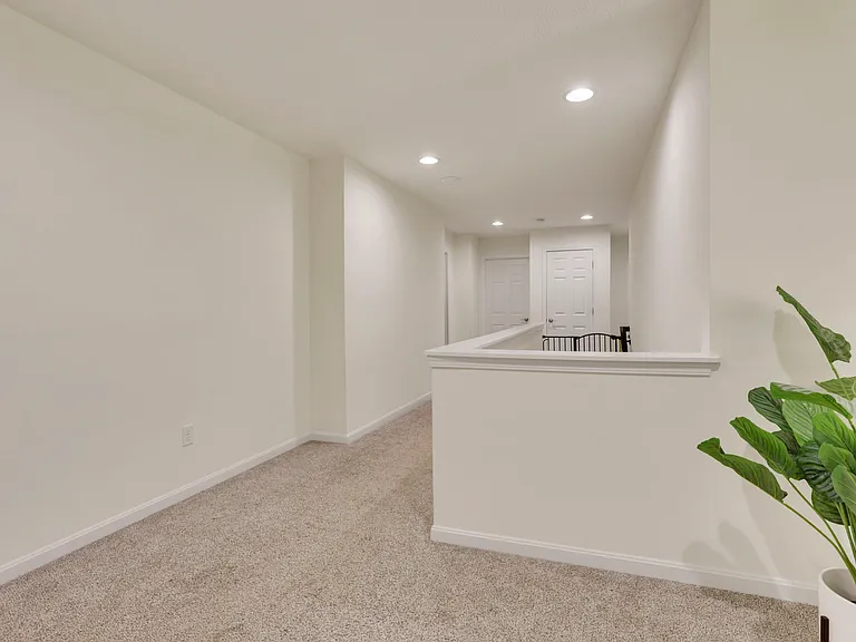 694 Dewmar Dr — Photo 18