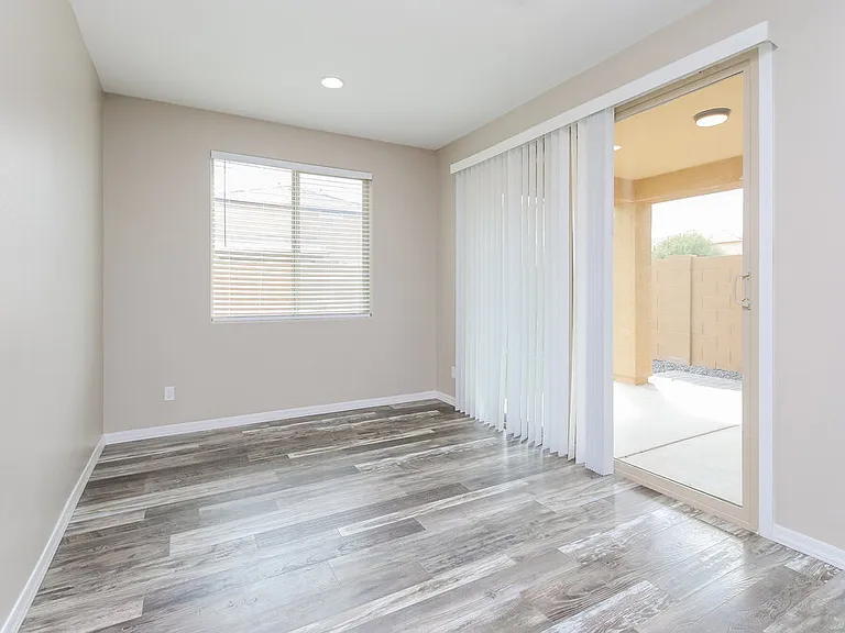 4411 W Kirkland Ave — Photo 6