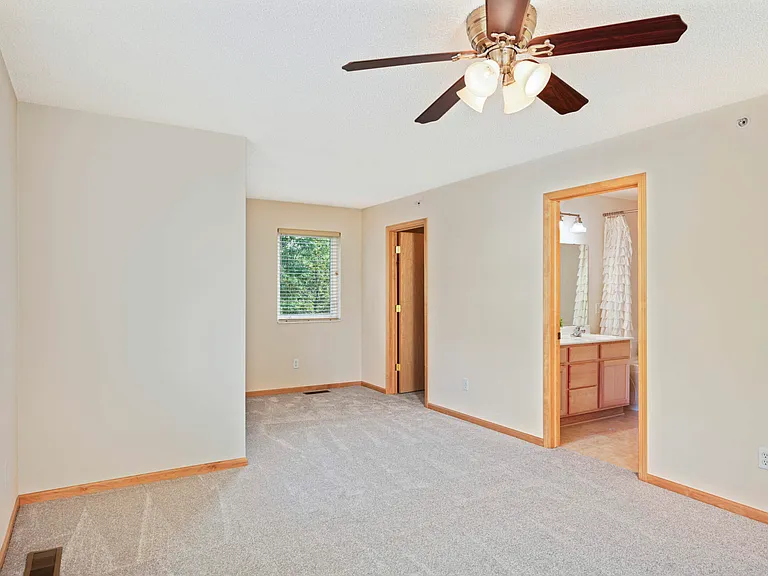 4820 Underwood Ln N #D — Photo 16