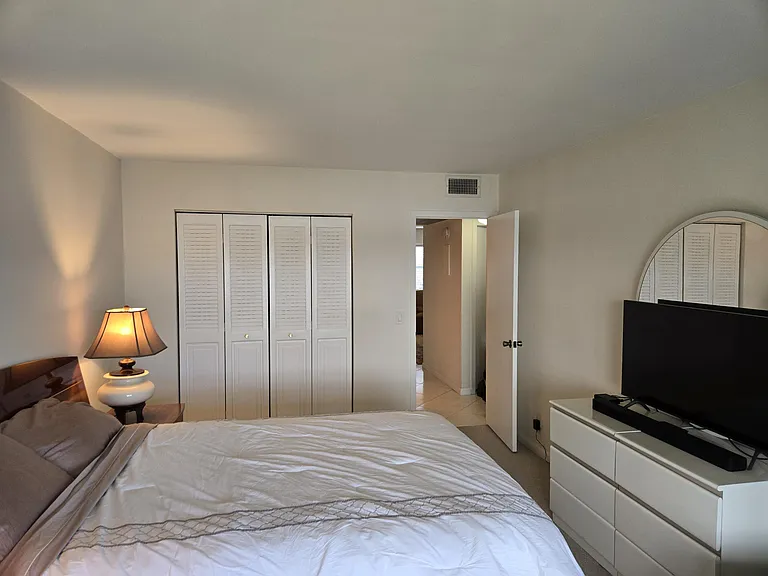 2031 Exeter Dr — Photo 15