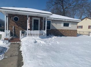 516 S Liberty Pl, Hobart, IN 46342