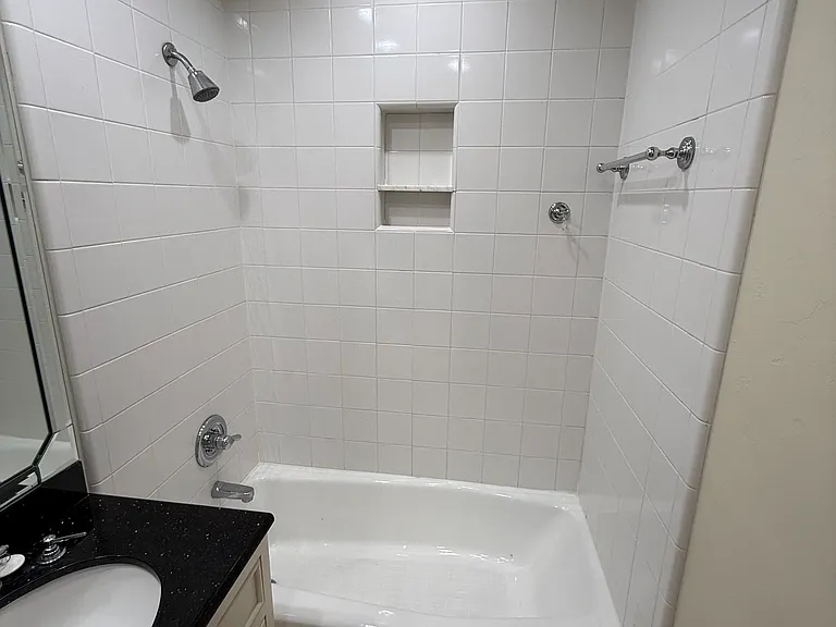 6507 Avondale Dr #1/2 — Photo 14