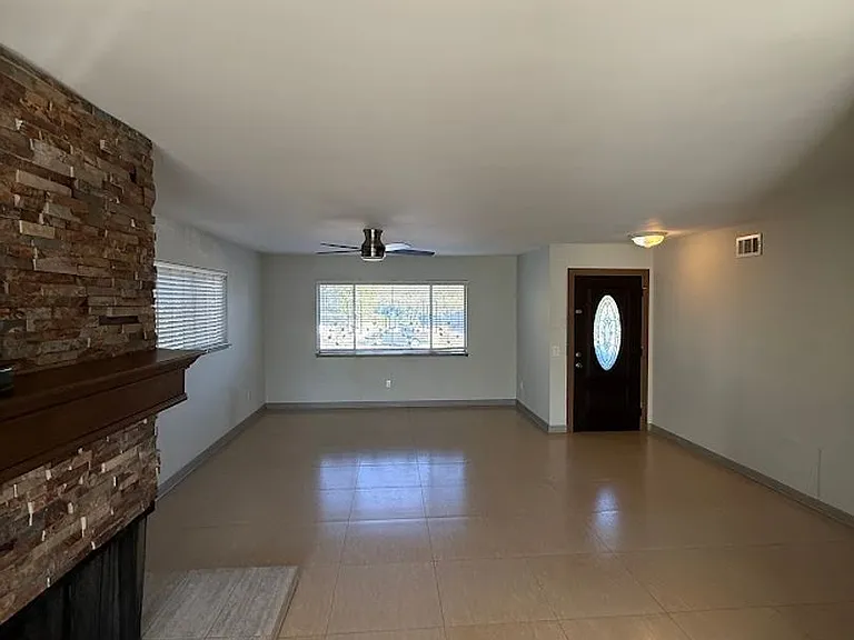 11725 Monogram Ave — Photo 7