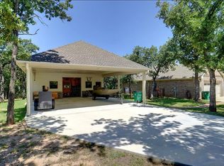 426 Jim Walter Dr, Runaway Bay, TX 76426