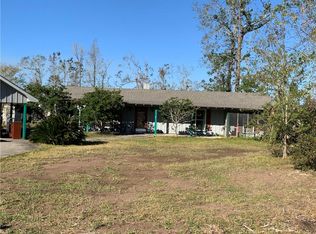 910 Koonce Rd, Lake Charles, LA 70611