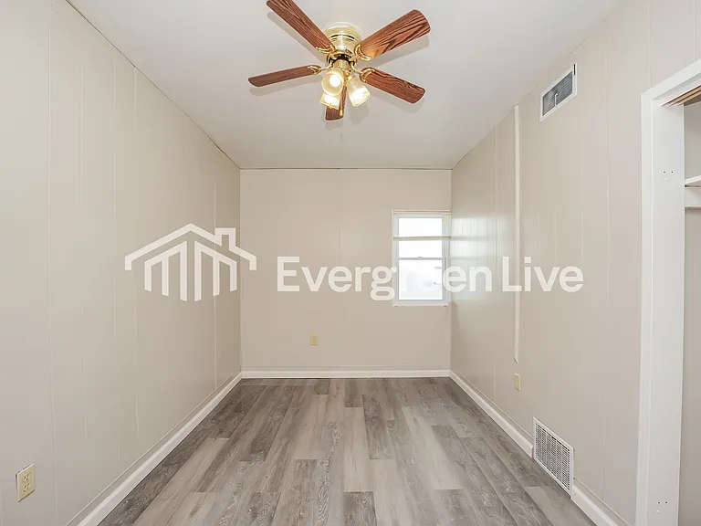 314 Merriman Rd — Photo 7