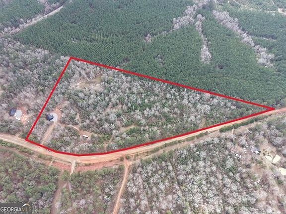 2nd image of 301 Beaver Dam Rd