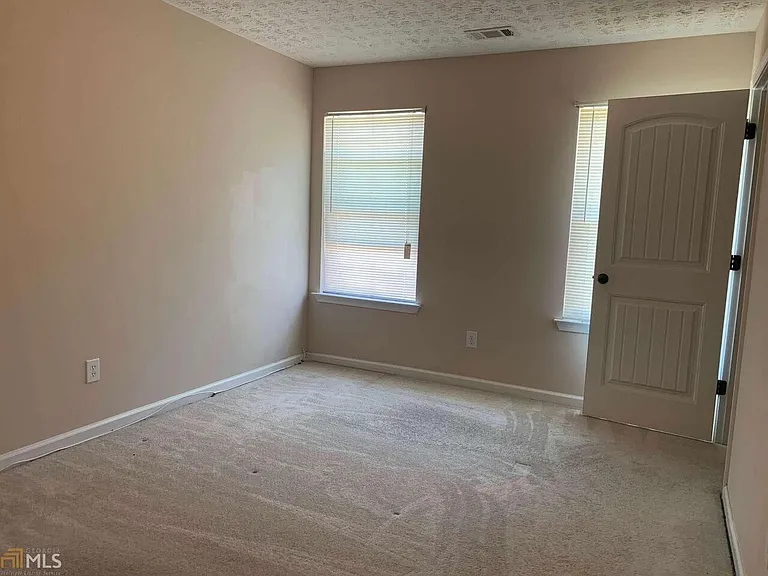 25 Wexford Way — Photo 13
