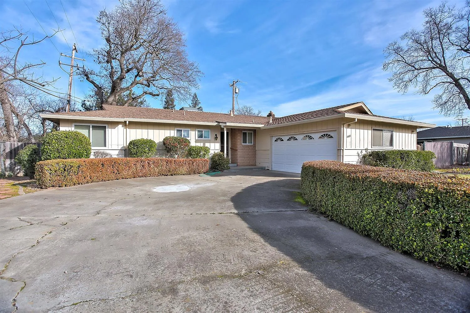 3 bed, 1291 sqft, $2,950 — Photo 1
