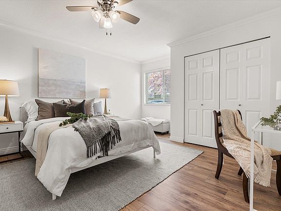 5th image of 45435 Knight Rd #3