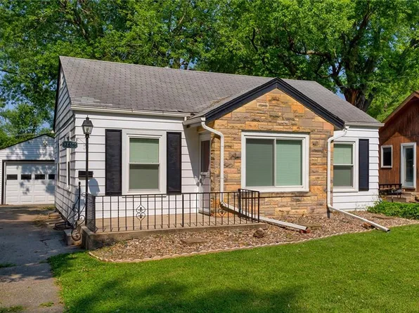 3616 37th St, Des Moines, IA 50310