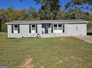180 Oakland St, Hartwell, GA 30643
