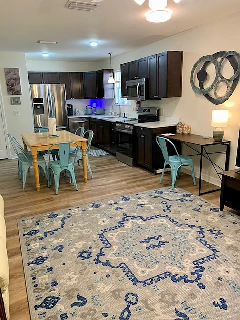 2 bed, 1.5 bath, 1284 sqft, $2,000 — Photo 4