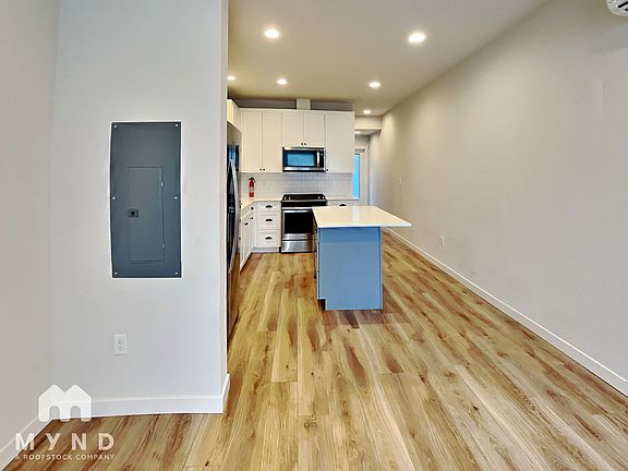 3rd image of 7023 42nd Ave S #7023
